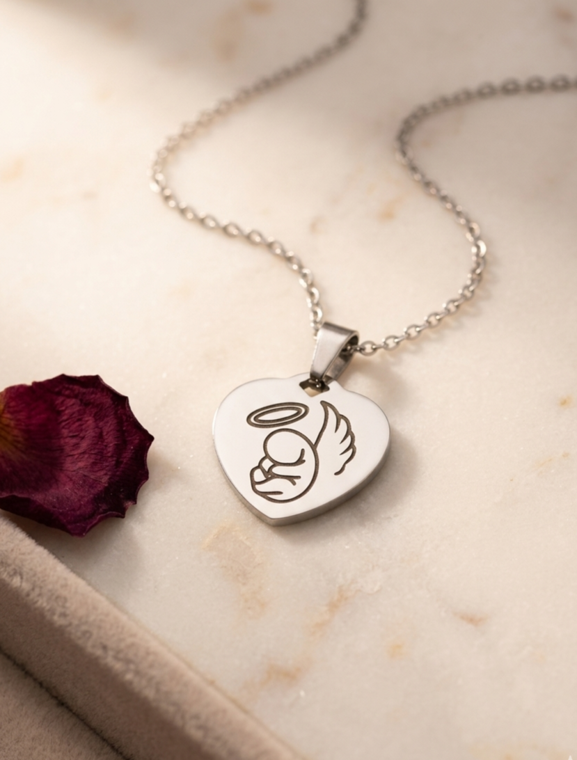Dije Corazón Ángel Plateado